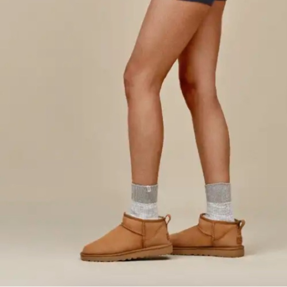 Classic Ultra Mini  kids size Uk 3 US 4 like new
$170
Bestseller
Color: Chestnut